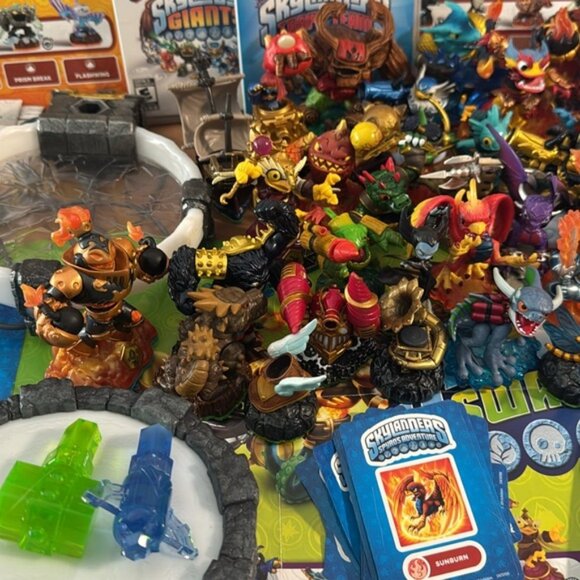 Skylanders Game Huge Bundle PS3 With Games & Portals - Picture 4 of 12